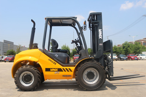 mini 3500kg Rough Terrain Forklift 3000mm Diesel Powered Forklift