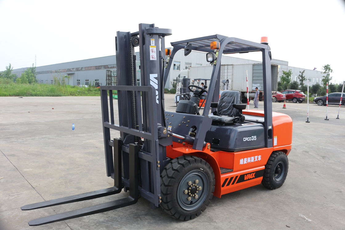 Container Size Warehouse Lift Truck Good Performance With Diesel Engine